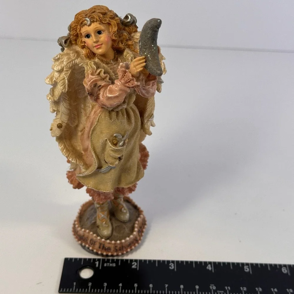 TBC 1998 Angel Figurine, The Silvery Moon, Home Decor, Collectible 426‎